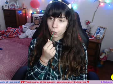 เย็ดสดหีเด็กน้อย หีเล็กๆขนยังไม่ทันขึ้น เอาเข้าไปได้แค่หัวควยอ่ะ ...